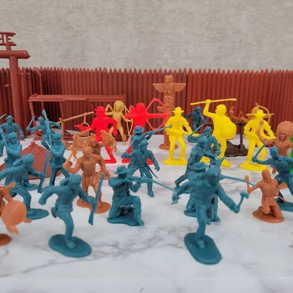 MARX Toys Vintage Apache Western Fort Playset with Brown Blue Red Figures